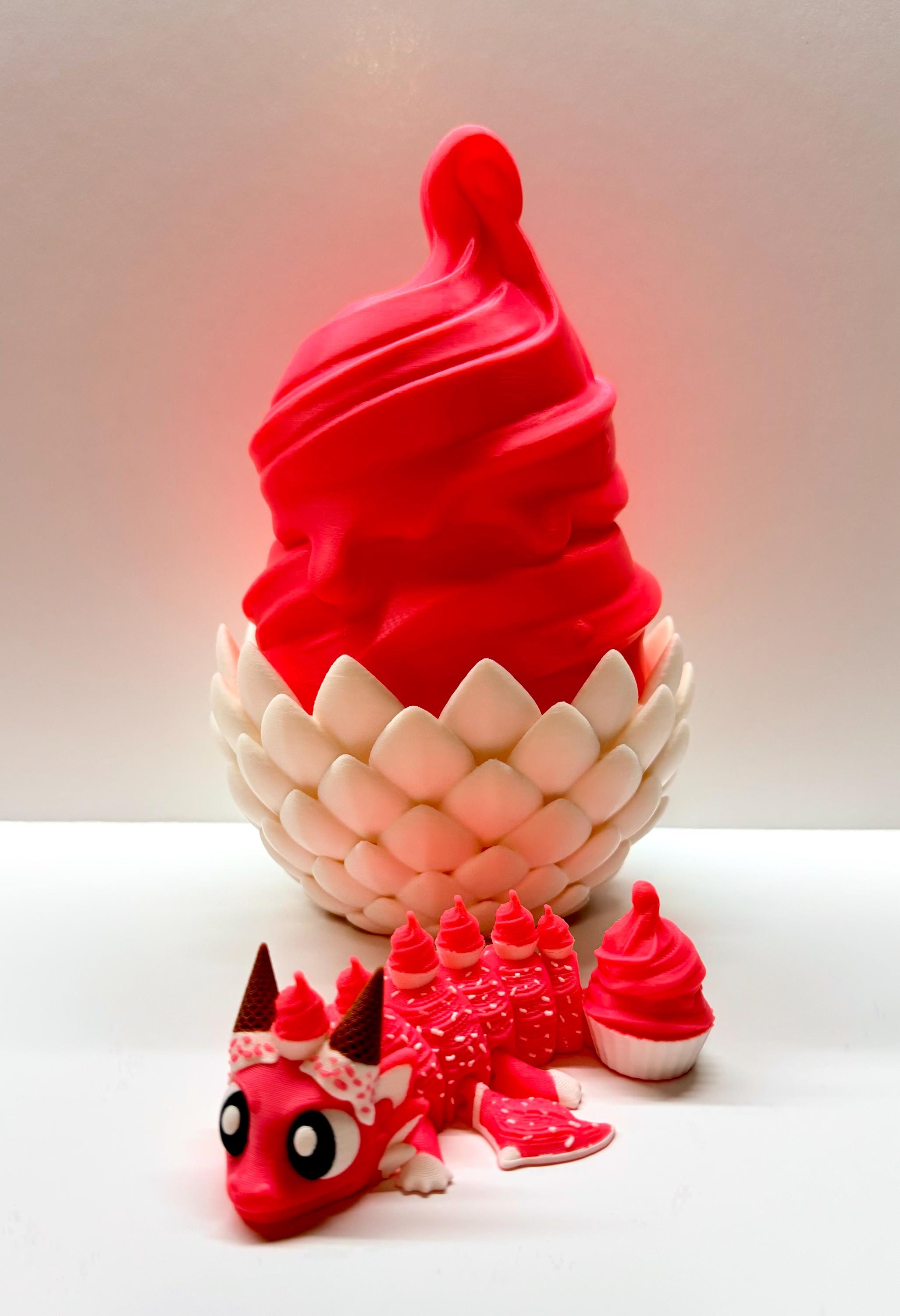 Articulated Cupcake Dragon Egg & Hatchling – 3D Printed Fantasy Display Figure - White