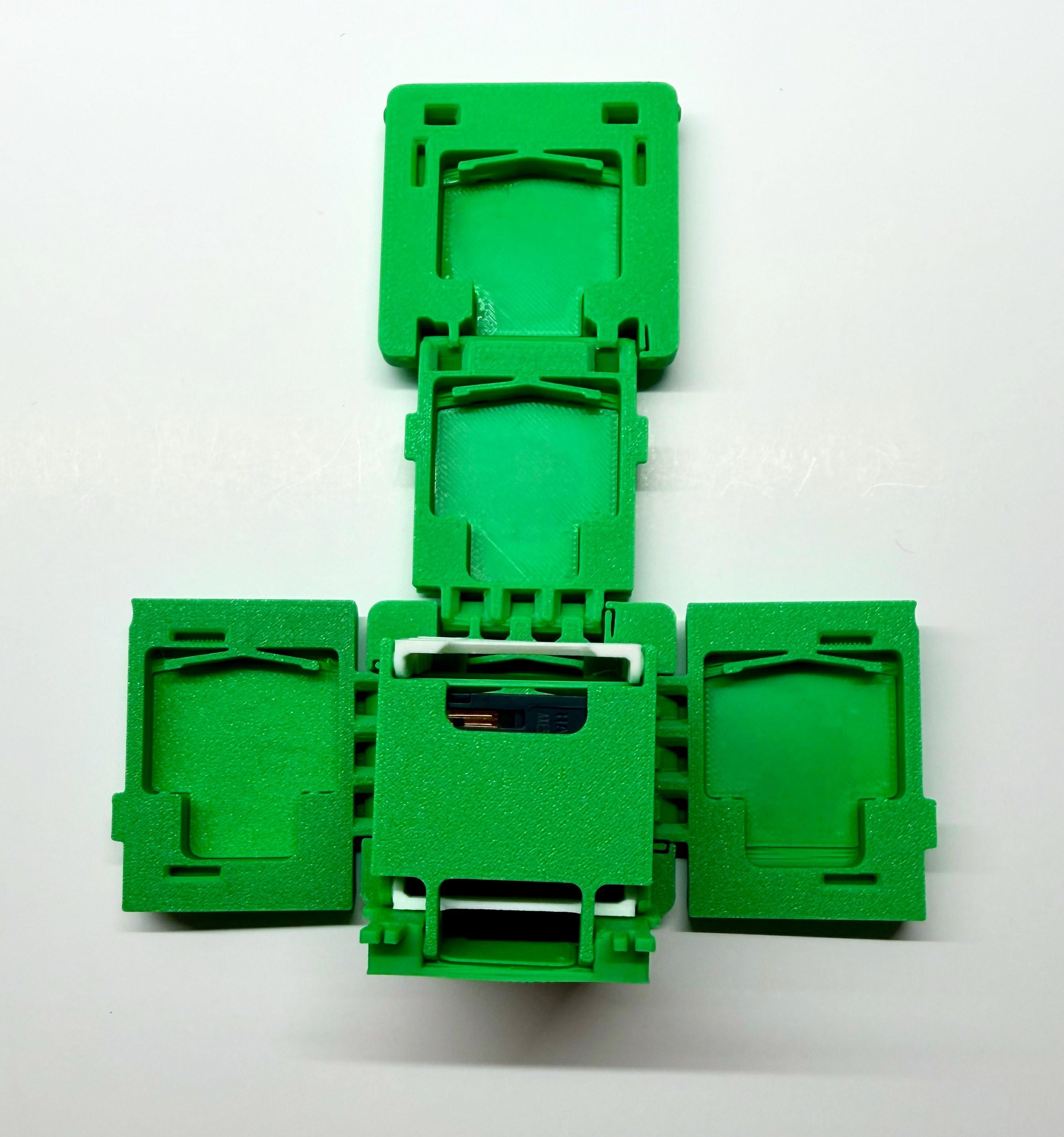 Luigi-Inspired Articulating Cube Nintendo Switch Game Holder | 3D Printed Switch Cartridge Organizer
