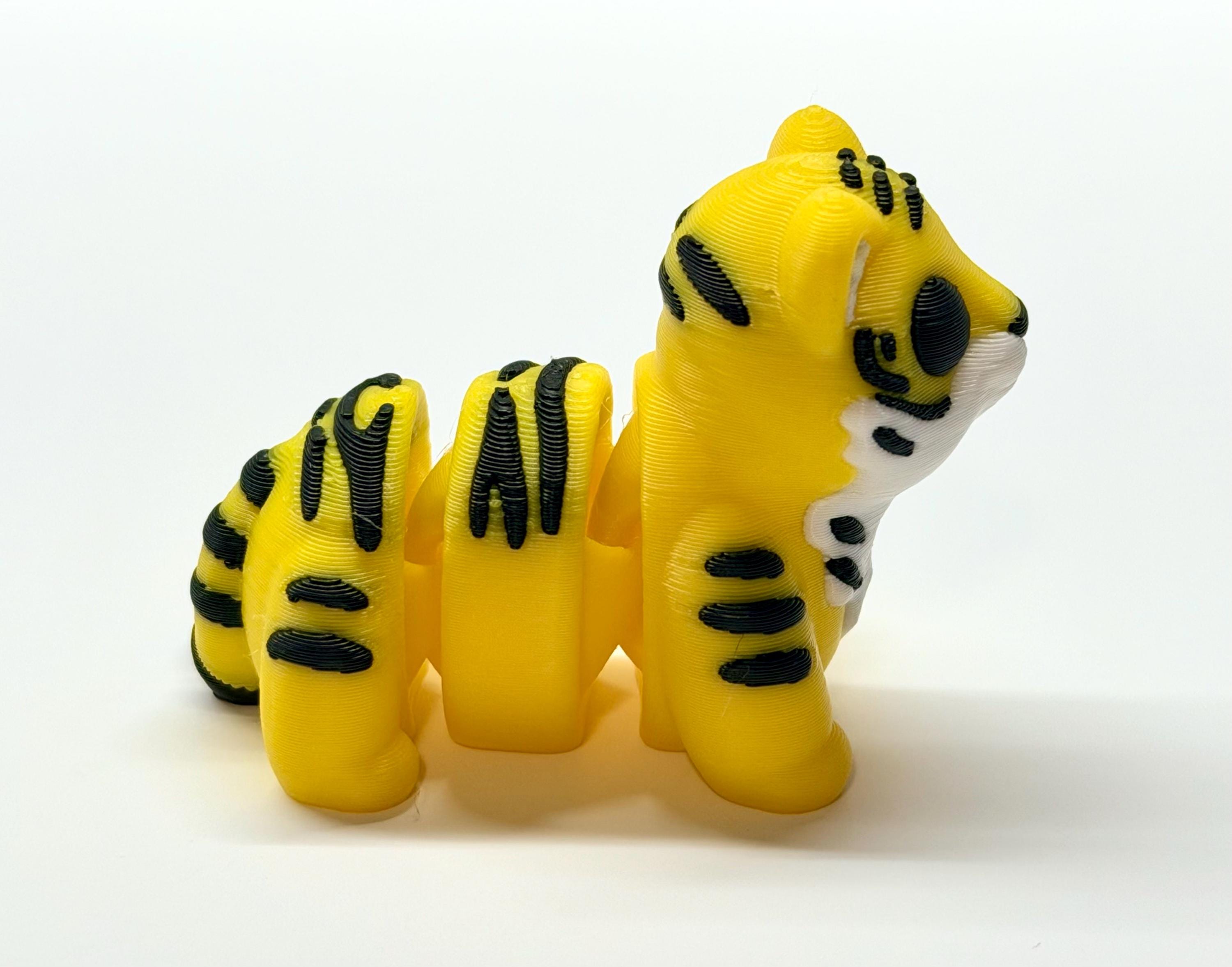 Articulating Tiger Figurine | 3D Printed Poseable| Animal Desk Decor | Mini Tiger Gift | Collectible Figure