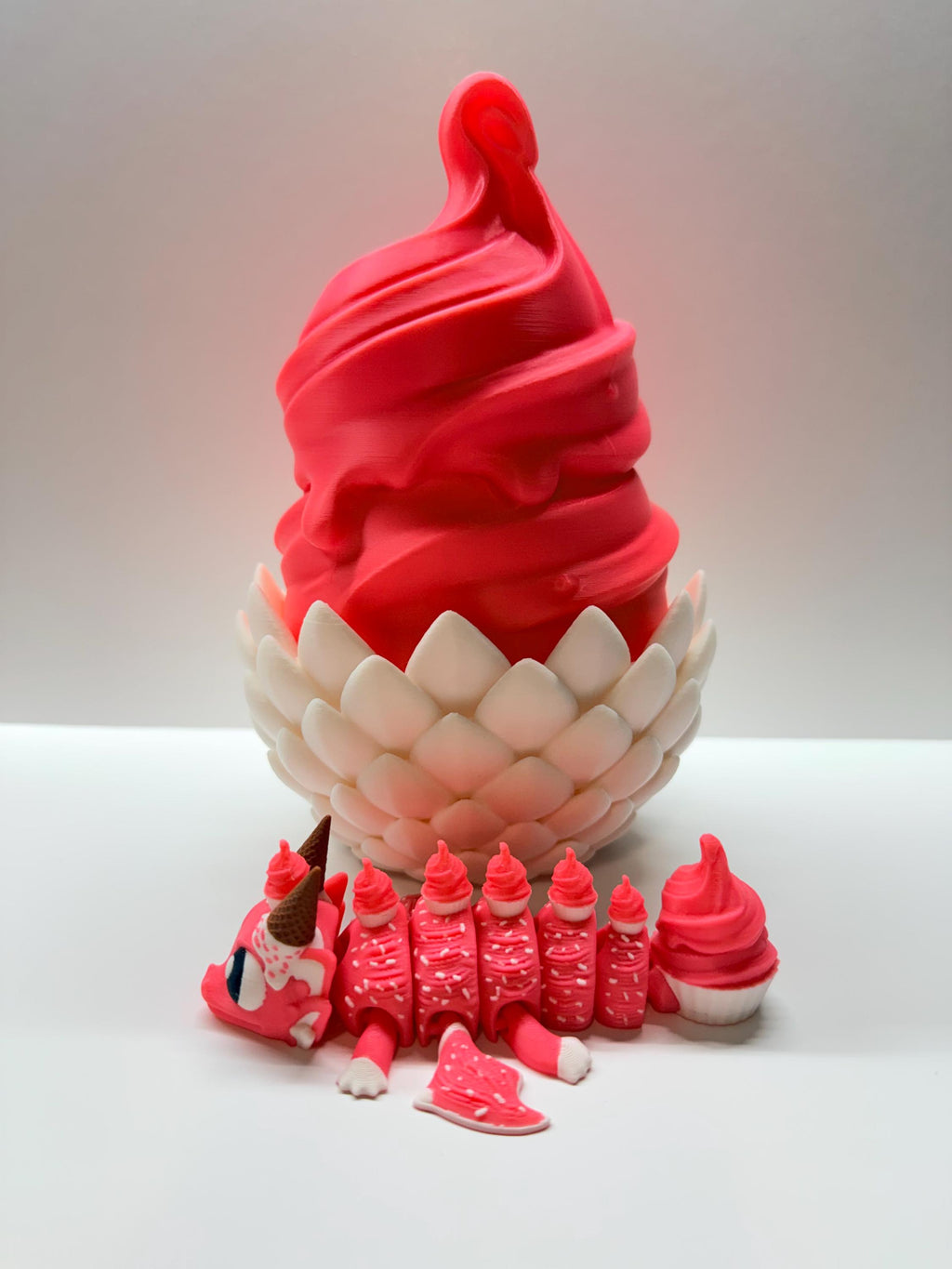 Articulated Cupcake Dragon Egg & Hatchling – 3D Printed Fantasy Display Figure - White